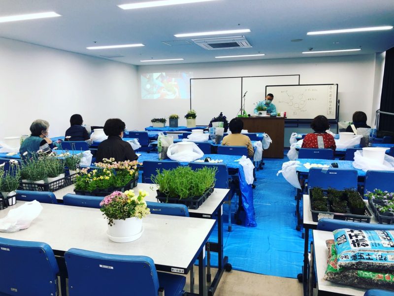 季節の花　寄せ植え教室